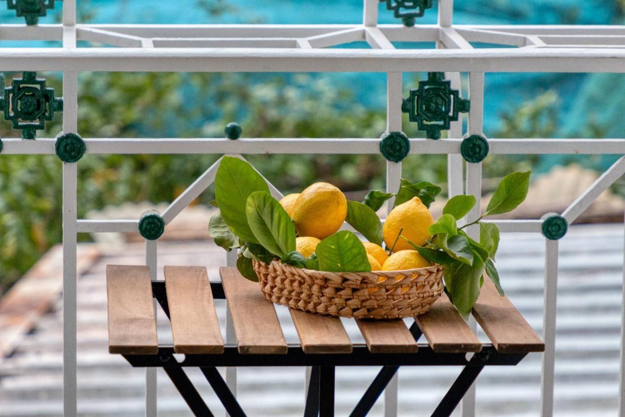 La Dimora Di Nonna Maria Hotel Maiori Ngoại thất bức ảnh
